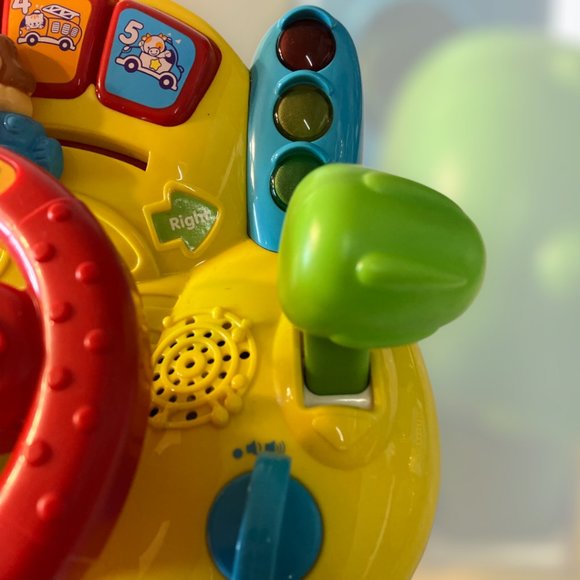VTech Turn and Learn Driver Play Car with 60+ songs, melodies, sounds and phrase - Picture 6 of 10